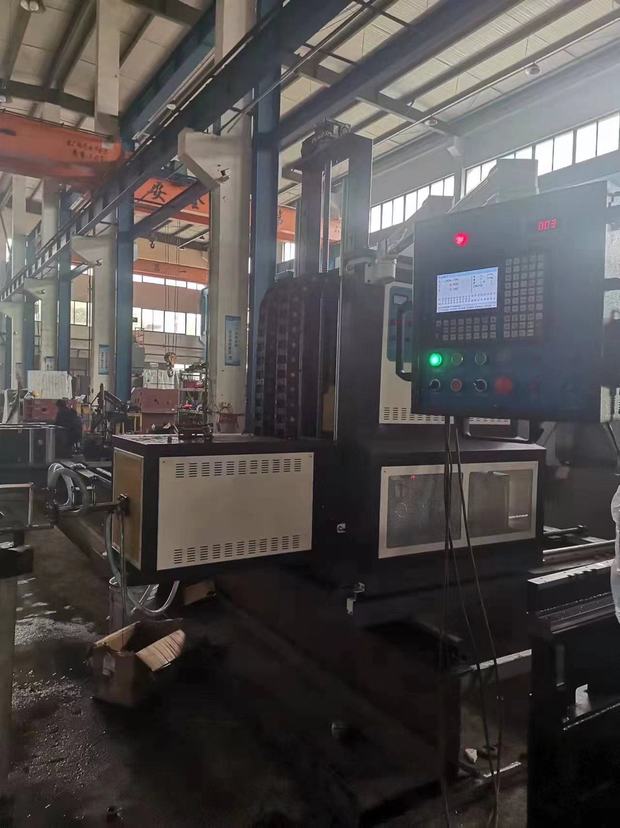 多面導軌表面淬火設備